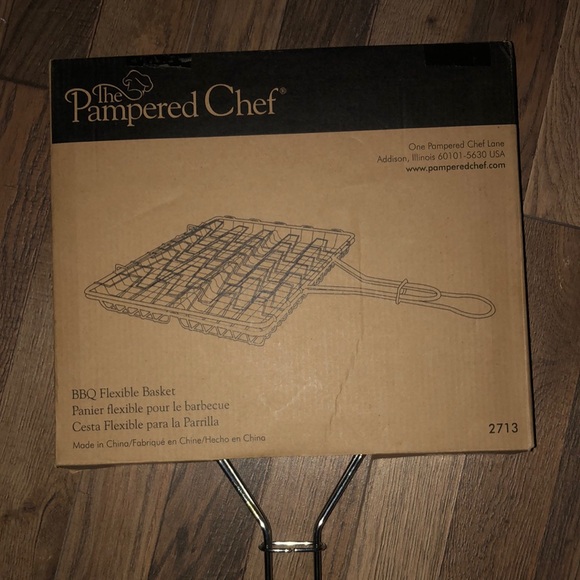 The Pampered Chef BBQ, flexible basket New in box - Picture 1 of 4